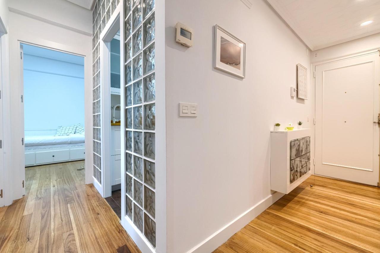 Apartamento Iturribide Hogar Moderno Junto Al Metro Bilbao Exterior foto