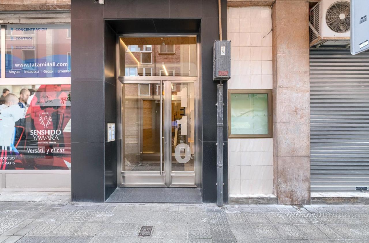 Apartamento Iturribide Hogar Moderno Junto Al Metro Bilbao Exterior foto